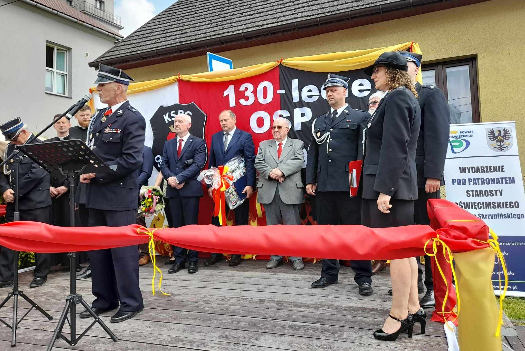 Ze sceny przemawia radny Józef Szafran