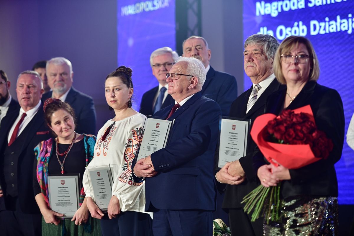 Na zdjęciu laureaci i wyróżnieni w konkursie Amicus.