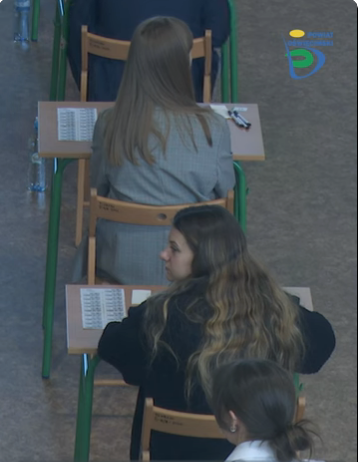 Pamiątkowe zdjęcie starosty z członkami komisji wojskowej