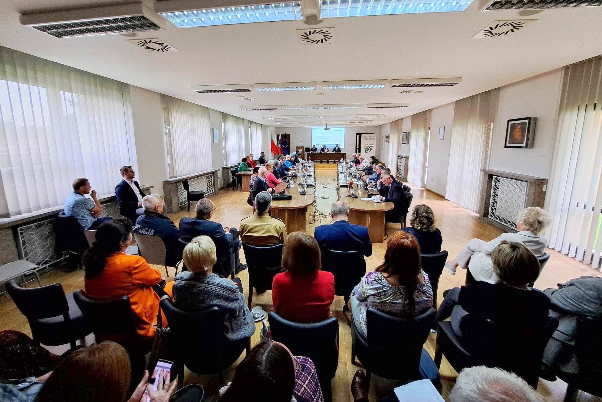 Na zdjęciu obrady Rady Powiatu w Oświęcimiu