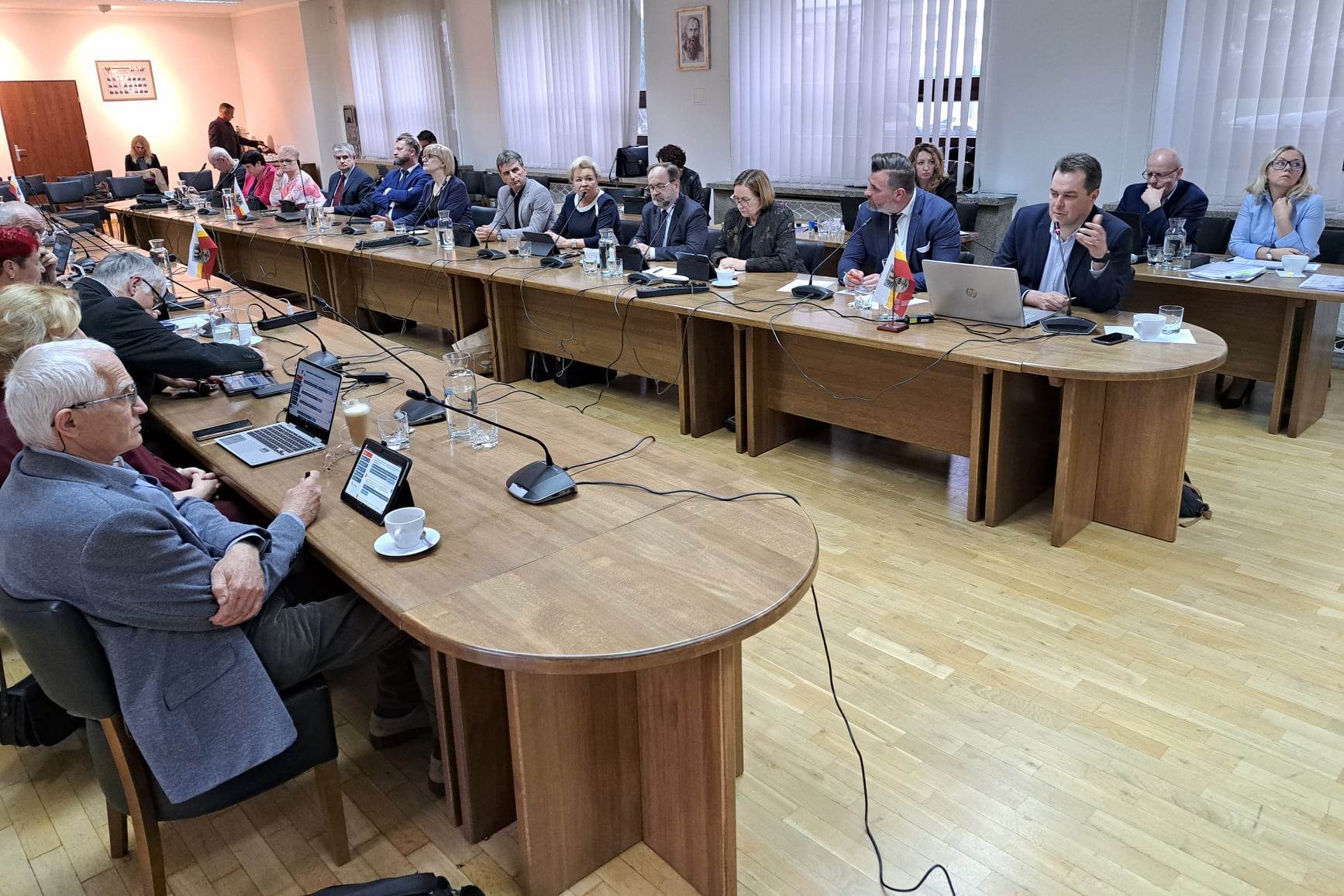 Na zdjęciu kadr z sesji rady powiatu