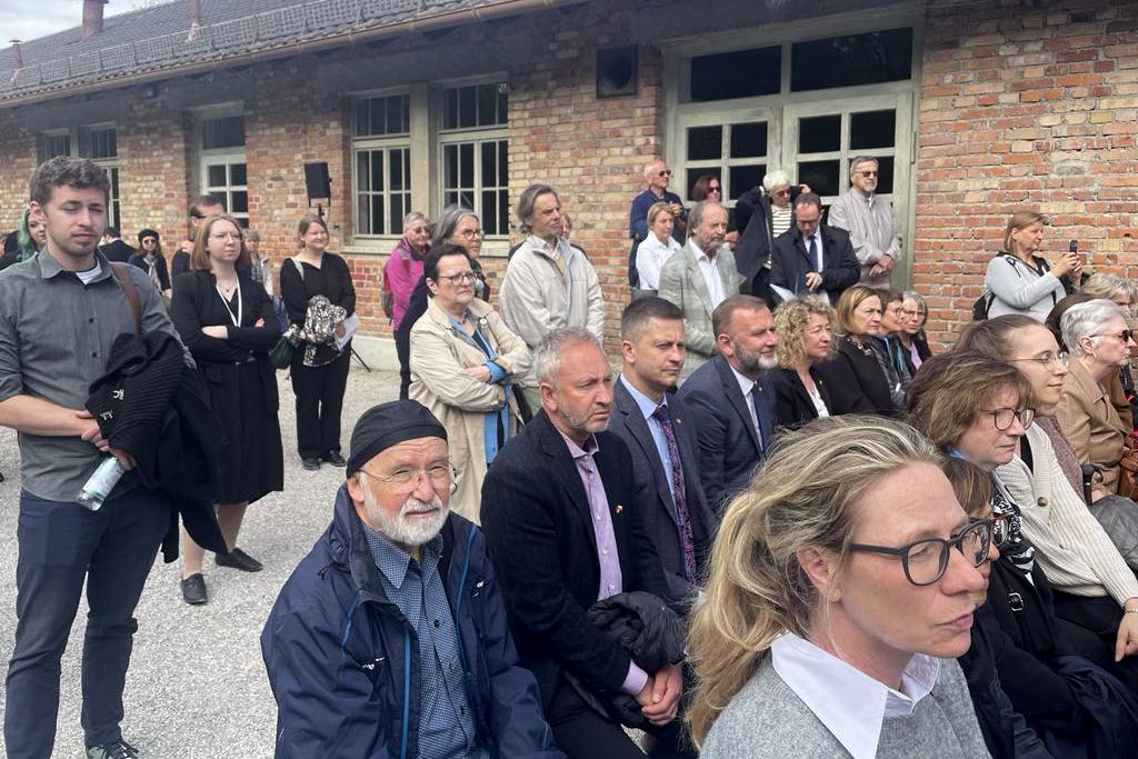 Przedstawiciele władz Powiatu Oświęcimskiego w Miejscu Pamięci Dachau