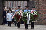 Uroczystości rocznicowe na terenie byłego KL Auschwitz.