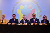 Podpisanie umowy przez samorządowców