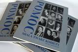 Okładka książki o kobietach niosących pomoc więźniom Auschwitz