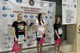 3 dziewczyny na podium