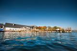 Widok na jezioro przy Resort Molo w Osieku.