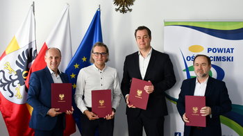 Obraz główny aktualności o tytule Rusza modernizacja drogi powiatowej w Porębie Wielkiej 