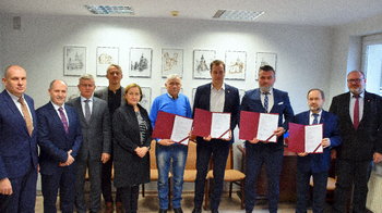 Obraz główny aktualności o tytule Remonty dróg powiatowych w gminach, w których funkcjonowały PGR-y 