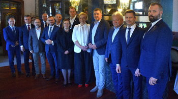 Obraz główny aktualności o tytule Nowy rozdział we współpracy samorządu powiatowego i gminnego 