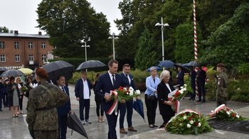 Obraz główny aktualności o tytule 79. rocznica wybuchu Powstania Warszawskiego. 