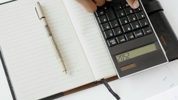 Obraz główny aktualności o tytule Zaproszenie na szkolenia KSeF organizowane przez Urząd Skarbowy w Oświęcimiu 