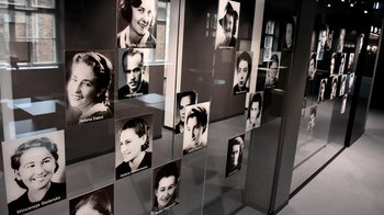 Obraz główny aktualności o tytule Nowa wystawa w Muzeum Auschwitz z wątkiem cichych bohaterów Ziemi Oświęcimskiej 