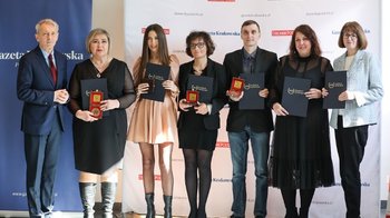 Obraz główny aktualności o tytule Powiatowa „Szóstka” z tytułem „Szkoła Roku” 