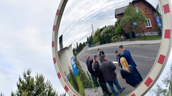Obraz główny aktualności o tytule Chodnik przy newralgicznym odcinku drogi powiatowej w Chełmku 