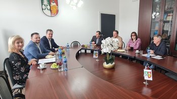 Obraz główny aktualności o tytule Wspólne projekty ze Słowakami w zakresie dróg i ekologii 