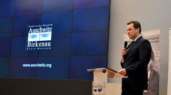 Obraz główny aktualności o tytule Test z człowieczeństwa w godzinie próby 