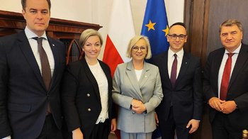 Obraz główny aktualności o tytule Prezydent Oświęcimia i Starosta Oświęcimski zabiegali w ministerstwie o przebudowę ronda im. Andrzeja Telki 