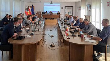 Obraz główny aktualności o tytule V sesja Rady Powiatu w Oświęcimiu 