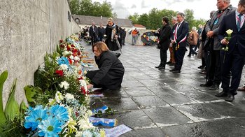 Obraz główny aktualności o tytule Wizyta władz Powiatu Oświęcimskiego w Dachau 