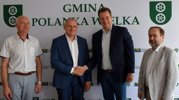 Obraz główny aktualności o tytule Droga powiatowa w Polance Wielkiej gotowa do remontu 