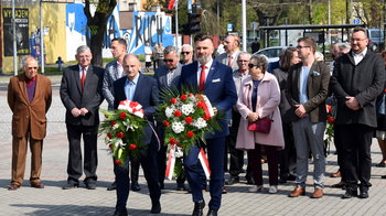 Obraz główny aktualności o tytule Obchody z okazji Międzynarodowego Dnia Solidarności Ludzi Pracy 
