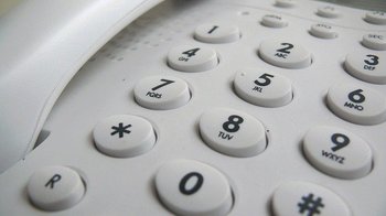 Obraz główny aktualności o tytule Dyżury telefoniczne specjalistów ZUS 
