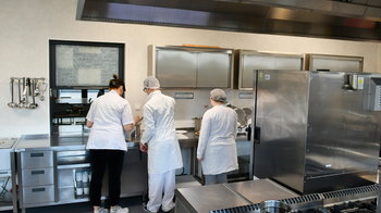 Obraz główny aktualności o tytule Spółdzielnia, która zabolała PiS. Polityczna wolta w Oświęcimiu 