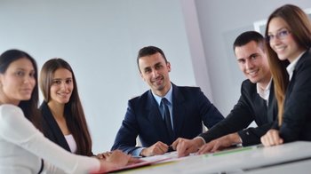 Obraz główny aktualności o tytule Ogłoszono konkursy na stanowiska dyrektorów jednostek oświatowych 