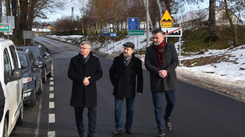Obraz główny aktualności o tytule Ważny odcinek drogi powiatowej w Głębowicach już po remoncie 