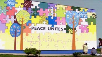 Obraz główny aktualności o tytule PEACE UNITES w wykonaniu młodzieży 