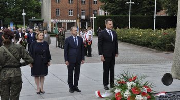 Obraz główny aktualności o tytule Uczczono pamięć bohaterów powstania warszawskiego 