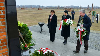 Obraz główny aktualności o tytule Pierwszy transport Romów do KL Auschwitz-Birkenau 