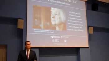 Obraz główny aktualności o tytule Niezwykła historia „Kurierki” z Libiąża. Premiera filmu o Władysławie Krystynie Rzepeckiej w oświęcimskiej uczelni 