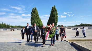 Obraz główny aktualności o tytule Wizyta w Miejscu Pamięci Dachau 