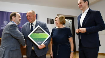 Obraz główny aktualności o tytule Rządowe wsparcie na modernizację powiatowego traktu w Osieku 