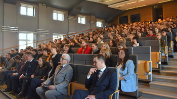 Obraz główny aktualności o tytule Targi Pracy i Edukacji na oświęcimskiej uczelni 