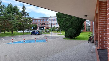 Obraz główny aktualności o tytule Dodatkowe oddziały w powiatowych szkołach 
